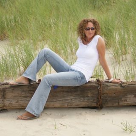 Meet your Posher,Tracy - Picture 1 of 1